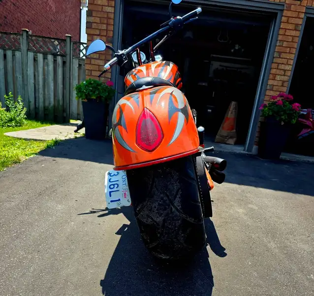 2013 Victory Jackpot, orange, 13.000 km, Import Kanada — Foto 6 z 9