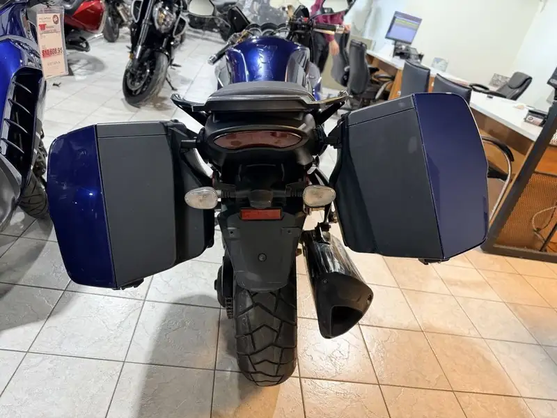 2011 Triumph Sprint, 58.418 km, Import Kanada — Foto 8 z 8