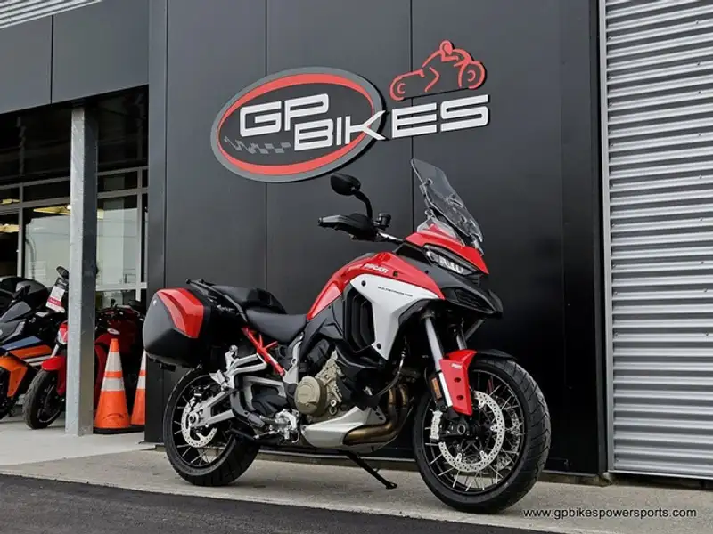 2024 Ducati Unspecified, rot, 0 km, Import Kanada — Foto 1