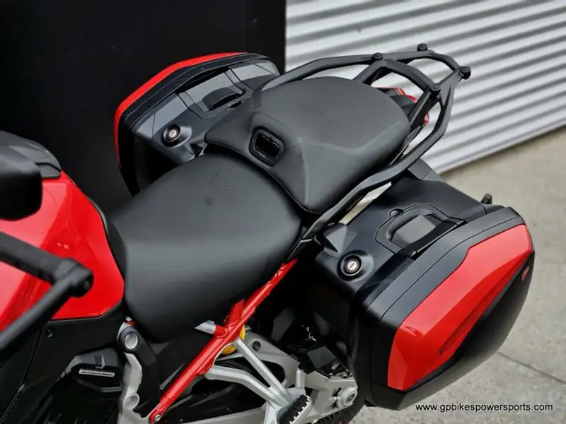 2024 Ducati Unspecified, rot, 0 km, Import Kanada — Foto 10 z 12