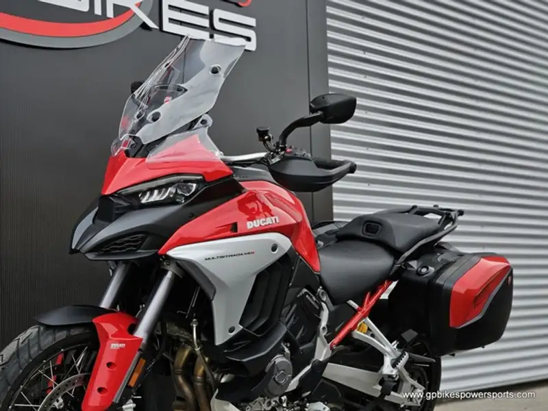 2024 Ducati Unspecified, rot, 0 km, Import Kanada — Foto 6 z 12