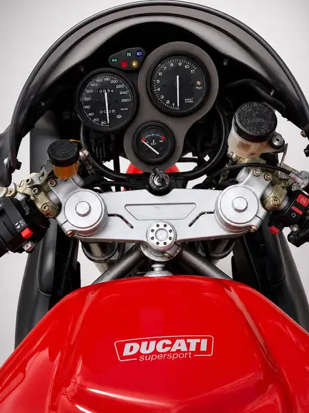 2001 Ducati SuperSport, rot, 10.834 km, Import Kanada — Foto 8 z 12