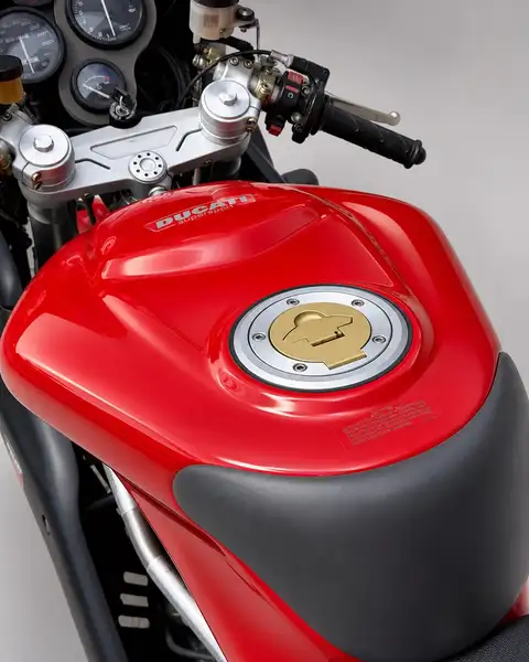 2001 Ducati SuperSport, rot, 10.834 km, Import Kanada — Foto 9 z 12