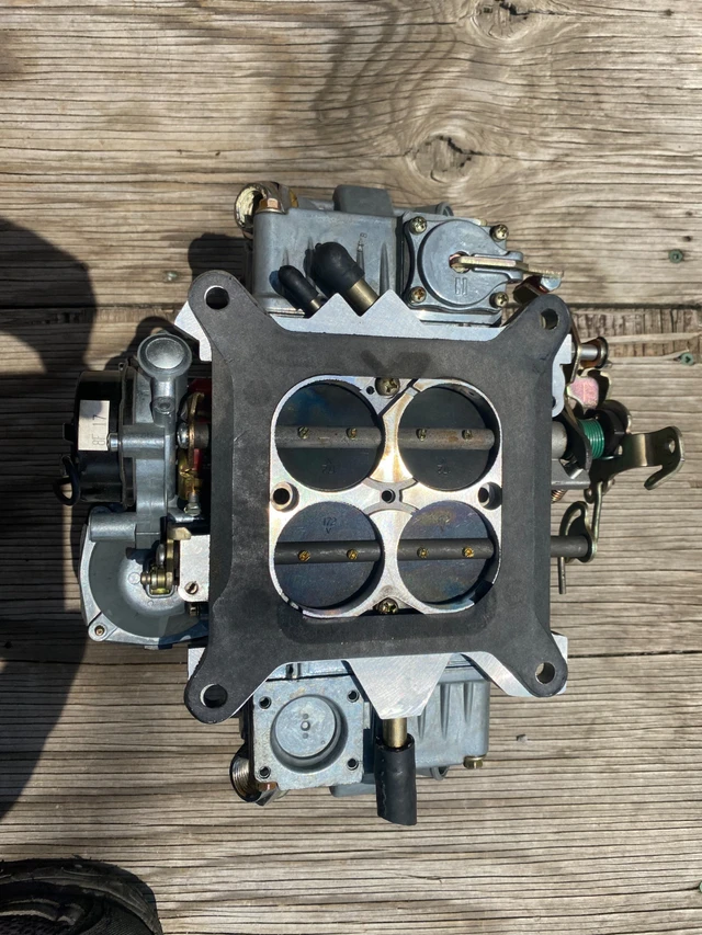 Mopar Parts, Import Kanada — Foto 1