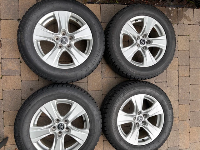 pneu hiver 225/65R17 et mag toyota - valeur 2600$, Import Kanada — Foto 1 | AMECAR pneu hiver 225/65R17 et mag toyota - valeur 2600$, Import Kanada — Foto 1