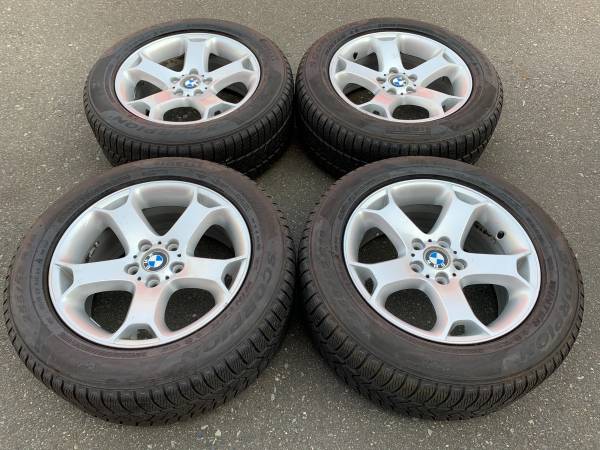 Factory BMW 18" X5 E53 Pirelli scorpion winter Run flat Package, Import Kanada — Foto 1