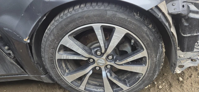 225/45r18 Continental Winter Tires + Wheel - 2017 Nissan Maxima, Import Kanada — Foto 1 z 5 225/45r18 Continental Winter Tires + Wheel - 2017 Nissan Maxima, Import Kanada — Foto 1 z 5