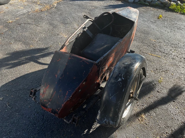 1947 Harley Davidson sidecar, Import Kanada — Foto 2 z 2