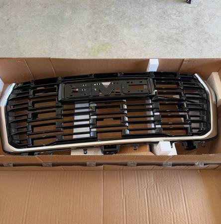 GMC Yukon Denali Ultimate Grille + Chrome Surround Gloss Black OE nový, schwarz, Import USA — Foto 1