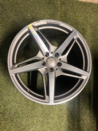 Mercedes 20" Amg- Gt OE zadní Wheel- Silver 2016- 2021, silber, Import USA — Foto 1