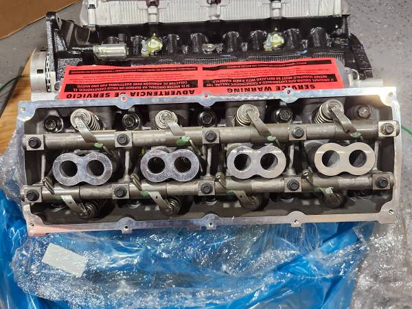 Brand nový 5.7L V8 Hemi Long Block Engine OE Mopar 68409309AA NON-MDS, Import USA — Foto 5 z 12