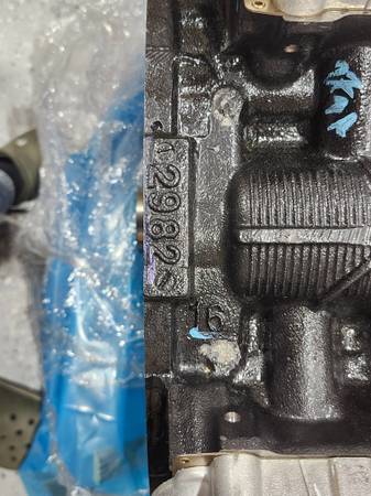 Brand nový 5.7L V8 Hemi Long Block Engine OE Mopar 68409309AA NON-MDS, Import USA — Foto 9 z 12