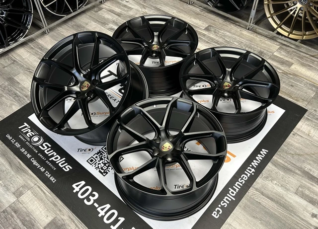 20" Porsche P11 Satin Black Staggered Rims 5x112 - Porsche Macan, schwarz, Import Kanada — Foto 1