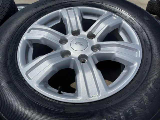 2019–2026 Ford Ranger 17” Silver Rims & Hankook Dynapro Tires, silber, Import Kanada — Foto 4 z 5