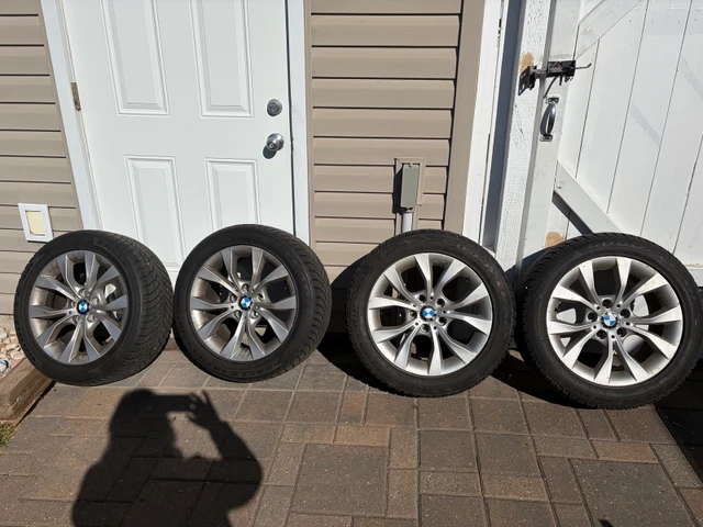 OE BMW wheels and Run-Flat Mud and Snow Tires, Import Kanada — Foto 1