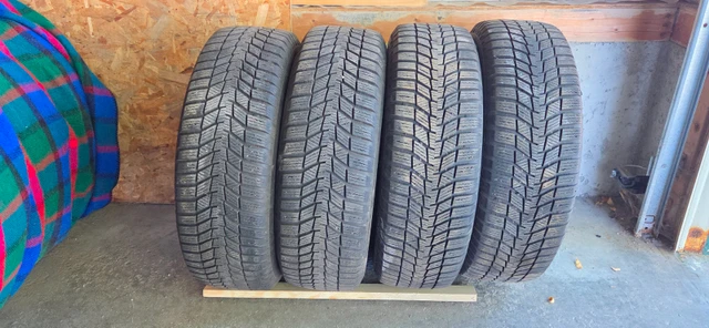 Continental WinterContact Winter Tires & Rims, 185/65R15, Import Kanada — Foto 1
