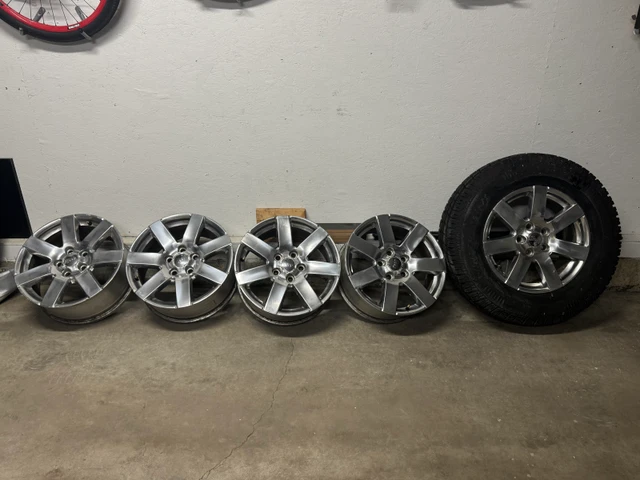 Jeep JK 18” wheels, Import Kanada — Foto 1