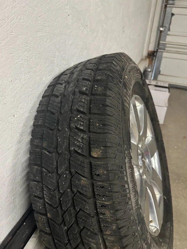 Jeep JK 18” wheels, Import Kanada — Foto 3 z 5