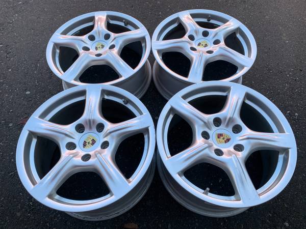 sada Genuine OE 18X8 18X9 Porsche Panamera rims in exc cond, Import Kanada — Foto 1