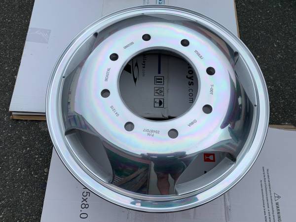 1 X single 17X6.5 Polished Alloy Rim GM 23467017 Silverado 3500, Import Kanada — Foto 1
