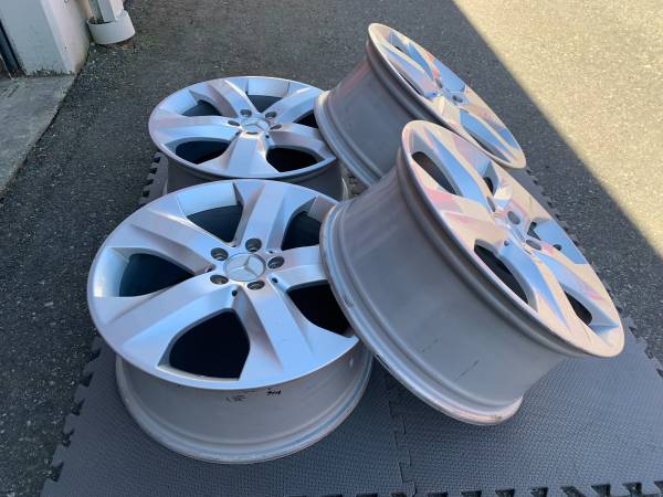 sada Mercedes Benz 19X8" rims in exc cond for ML and R class, Import Kanada — Foto 3 z 5