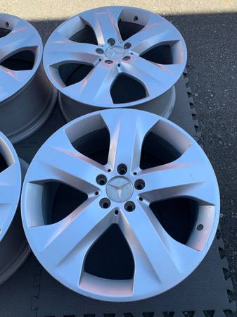 sada Mercedes Benz 19X8" rims in exc cond for ML and R class, Import Kanada — Foto 5 z 5