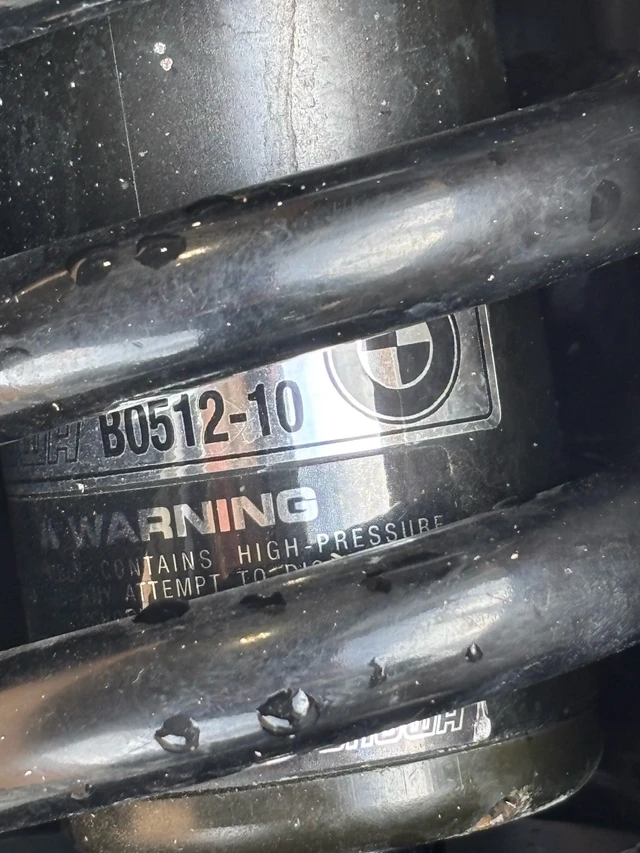 nový demontovaný zadní shock. 2006-2012 bmw gsa, Import Kanada — Foto 1