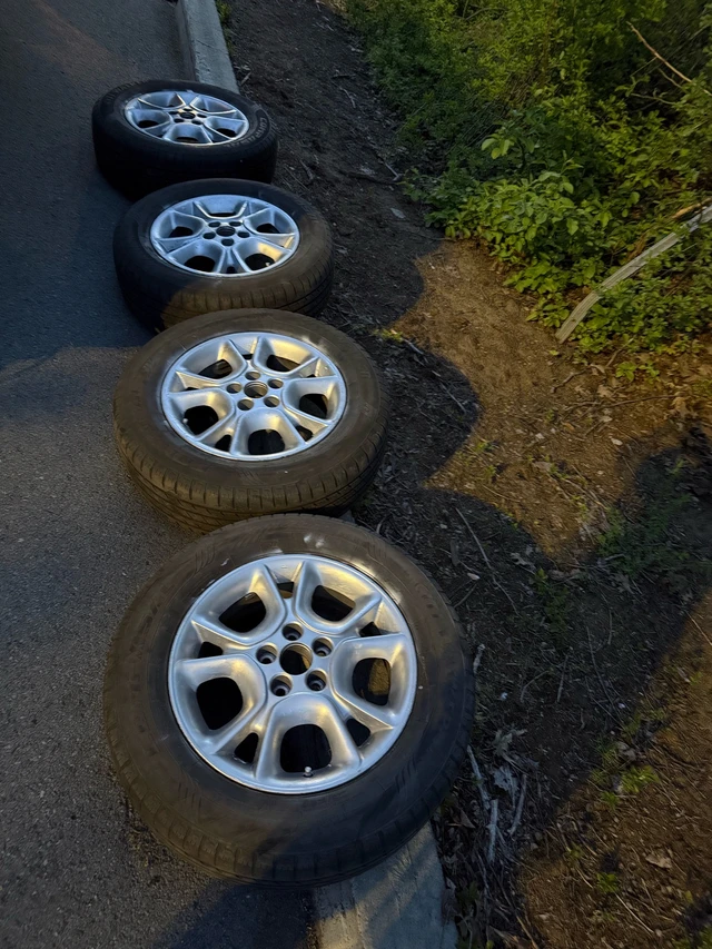 4X225/65/R17 Compasal summer tires on Toyota mags from rav4, Import Kanada — Foto 1 | AMECAR 4X225/65/R17 Compasal summer tires on Toyota mags from rav4, Import Kanada — Foto 1