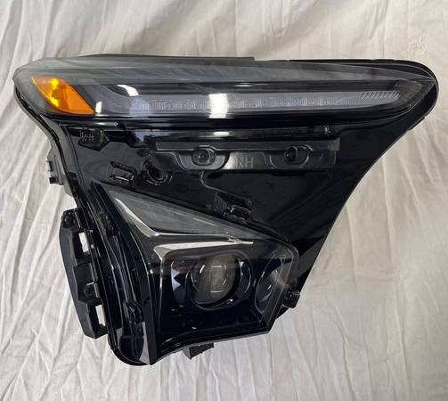 OE Chevrolet Bolt světlomet, Import USA — Foto 1