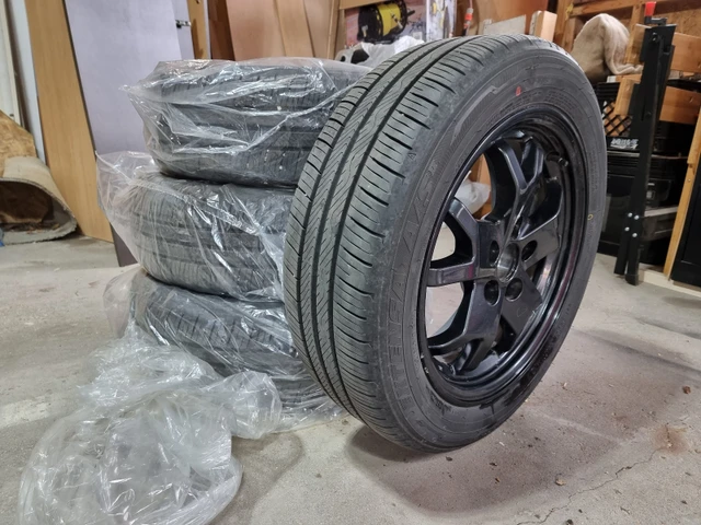 nový All-season 195/60R17 Tires + Rims + TPMS senzor, Import Kanada — Foto 1 | AMECAR nový All-season 195/60R17 Tires + Rims + TPMS senzor, Import Kanada — Foto 1