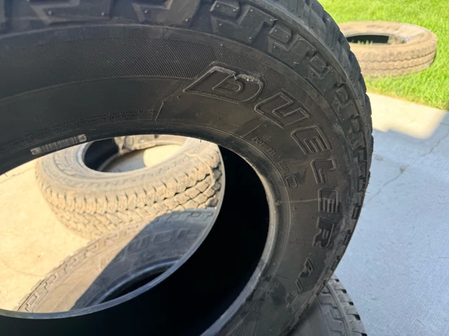 bridge stone 275/70R18 duller AT, Import Kanada — Foto 1