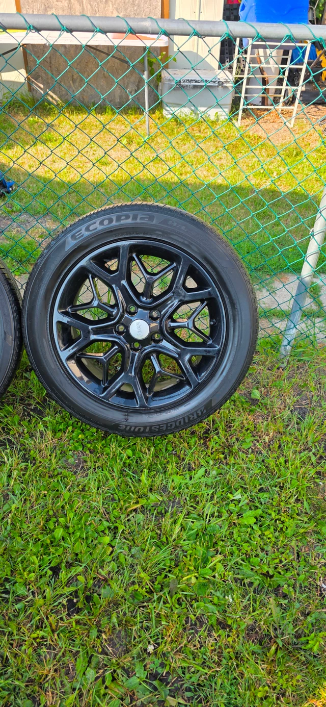 sada tires, Import Kanada — Foto 1