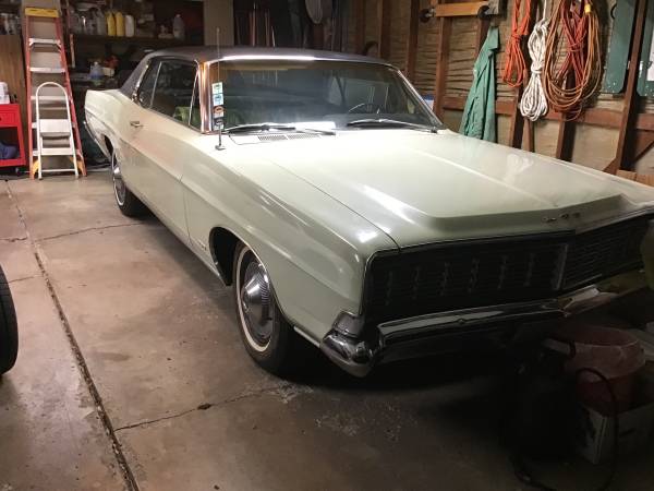 FORD 1968 LTD 2door hardtop / Hidden světlomet / 43,000 mi orig., Import USA — Foto 1