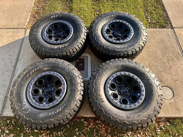 2021-2026 Ford F-150 Raptor 37 Package Wheels and Tires with TPMS, Import USA — Foto 1