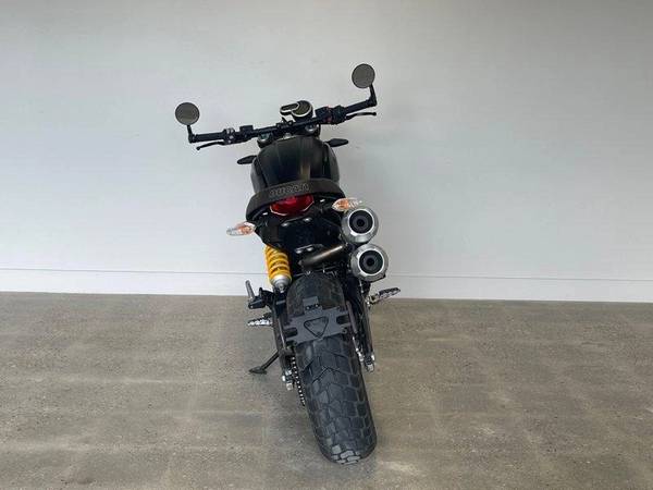 2022 Ducati, Import Kanada — Foto 10 z 12