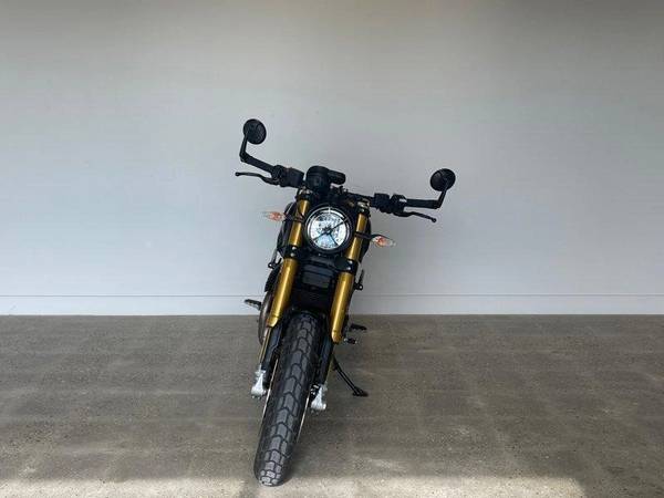 2022 Ducati, Import Kanada — Foto 4 z 12
