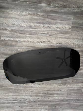 facelift gate Glass- chevy Trax 2024, Import USA — Foto 2 z 2