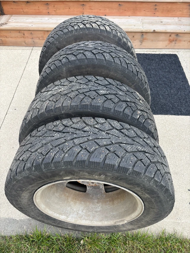 Ch-Noble Zambonee Z88 Tires with Rims, Import Kanada — Foto 1