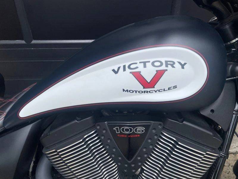 2014 Victory, Import Kanada — Foto 2 z 12