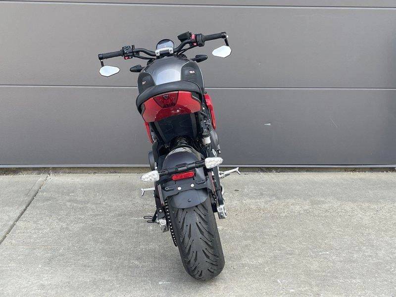 2024 Triumph, Import Kanada — Foto 7 z 12