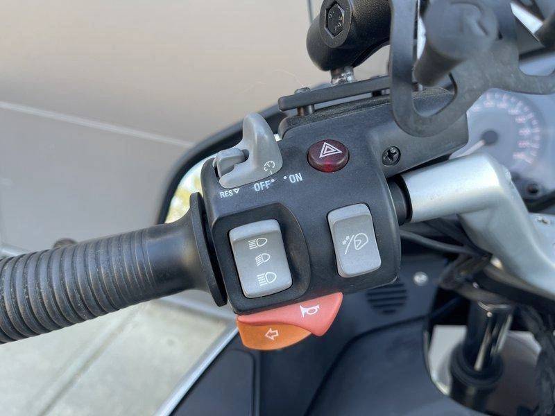 2005 BMW, Import Kanada — Foto 10 z 12