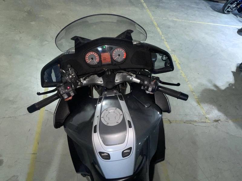 2005 BMW, Import Kanada — Foto 8 z 12