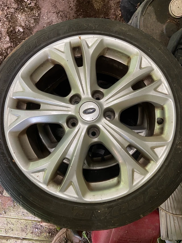 17” OE Ford Rims sada 4, Import Kanada — Foto 1