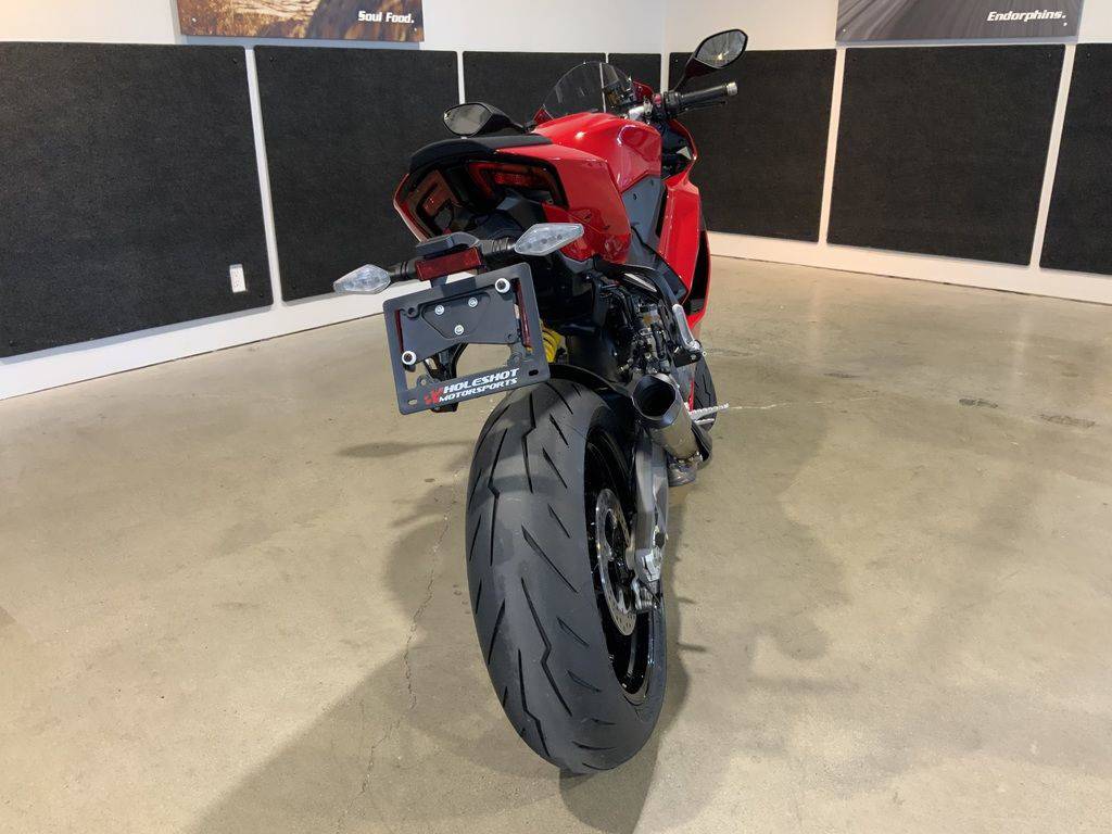 2026 Ducati, rot, Import Kanada — Foto 4 z 8