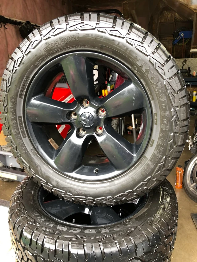 LT 275/60 R20, Import Kanada — Foto 1
