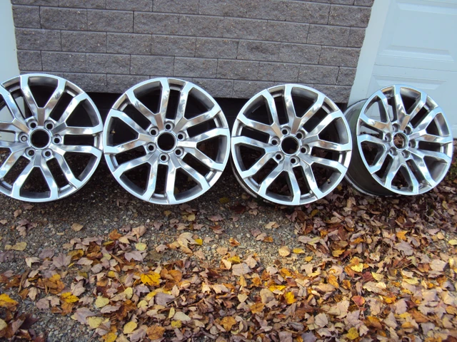OE Gm 1500 Aluminum Wheels, Import Kanada — Foto 1
