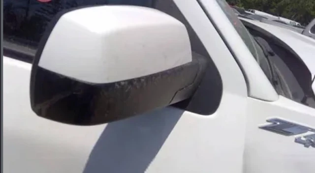 2018 gmc sierra mirrors. OE summit white. barely použitý., weiß, Import Kanada — Foto 1 | AMECAR 2018 gmc sierra mirrors. OE summit white. barely použitý., weiß, Import Kanada — Foto 1