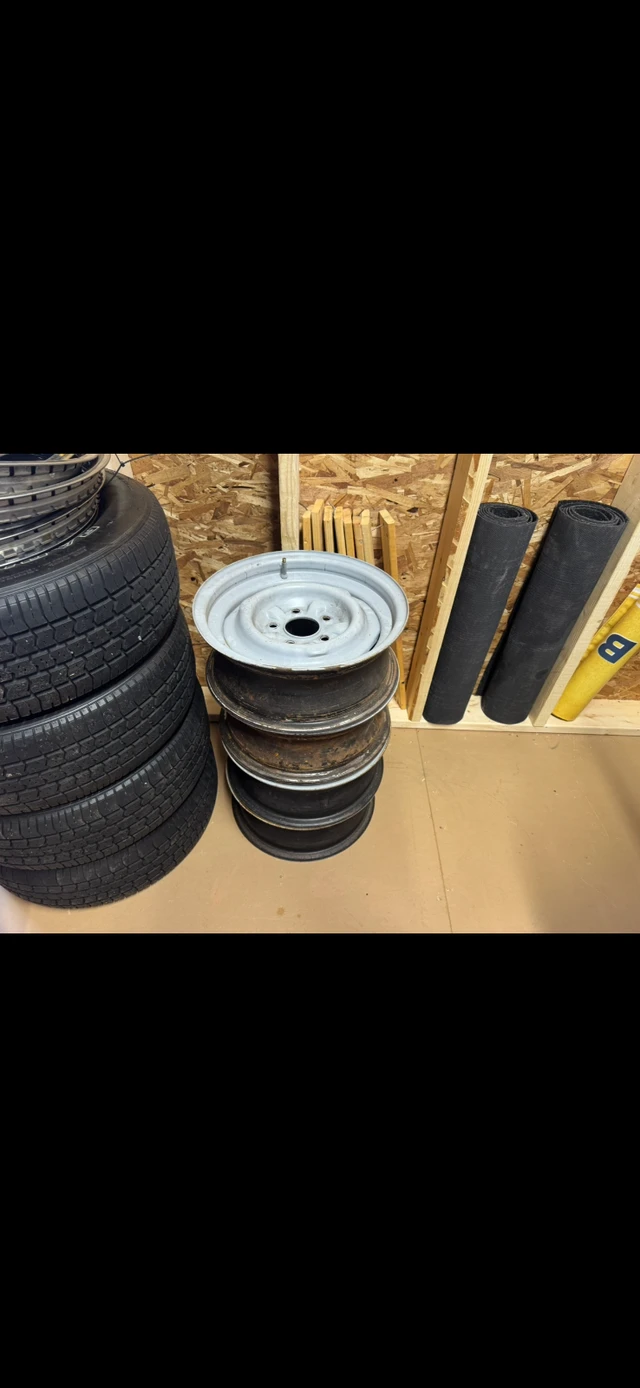 1966 Corvette Hubcaps, Import Kanada — Foto 4 z 4
