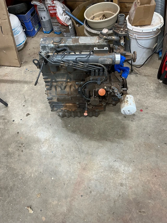 kioti dk45 engine, Import Kanada — Foto 3 z 3