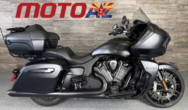 2023 Indian, schwarz, Import USA — Foto 1